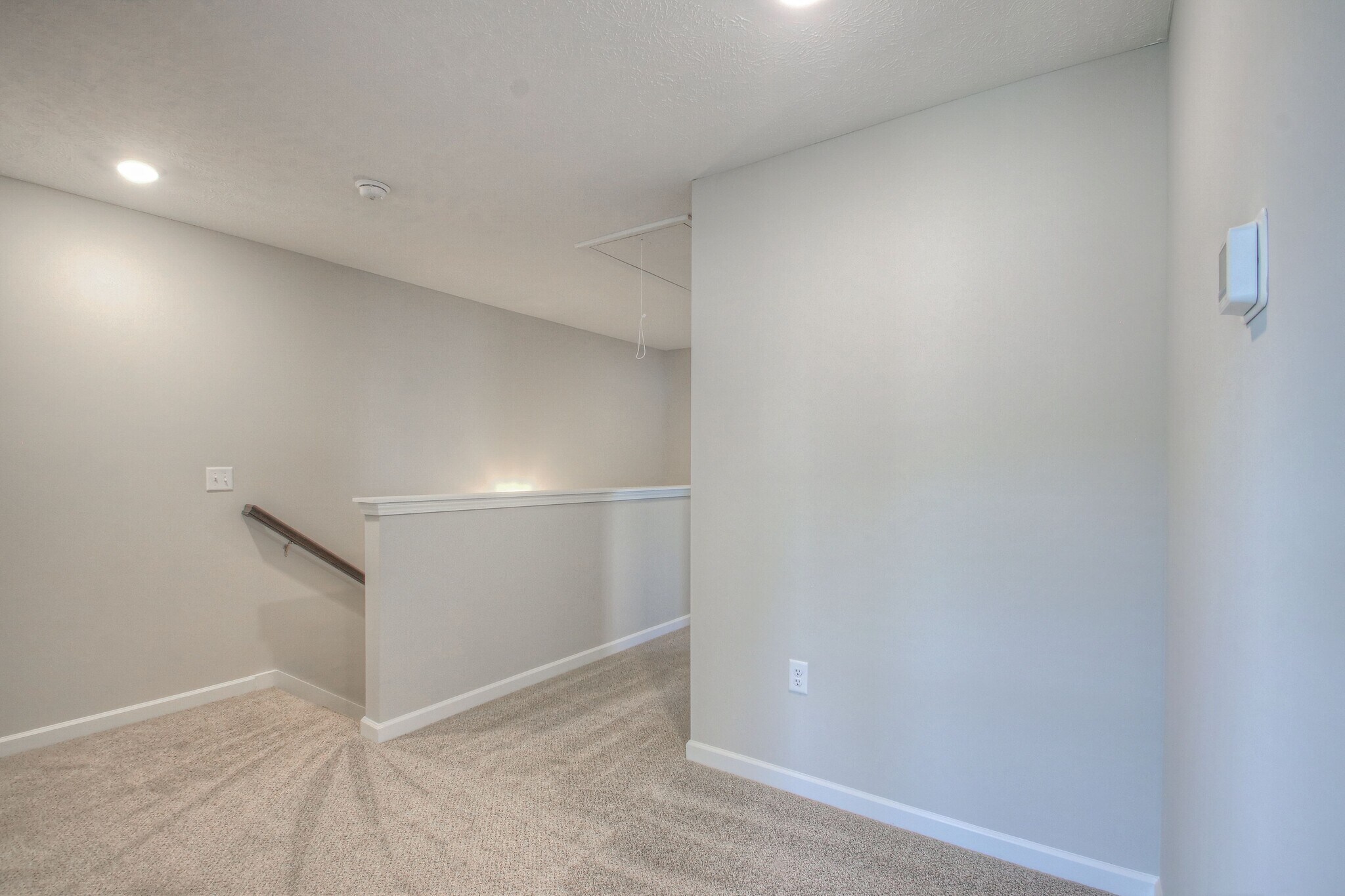 Building Photo - 4340 Doral Dr