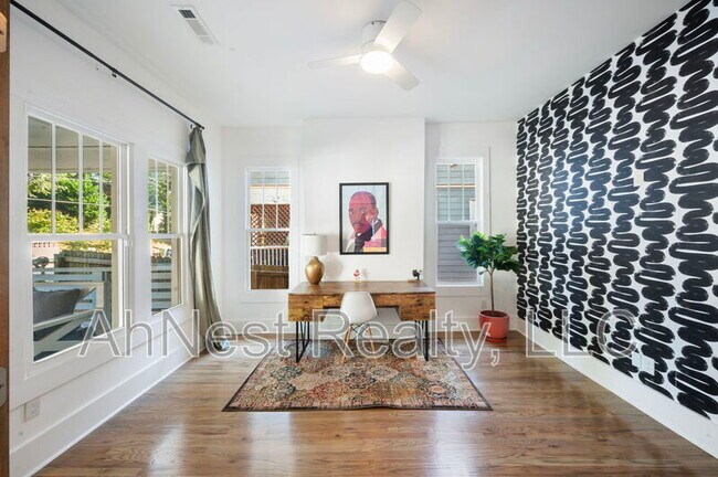 Building Photo - 1458 Beecher St SW