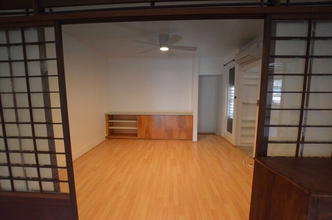 Building Photo - L769ach (REOM)