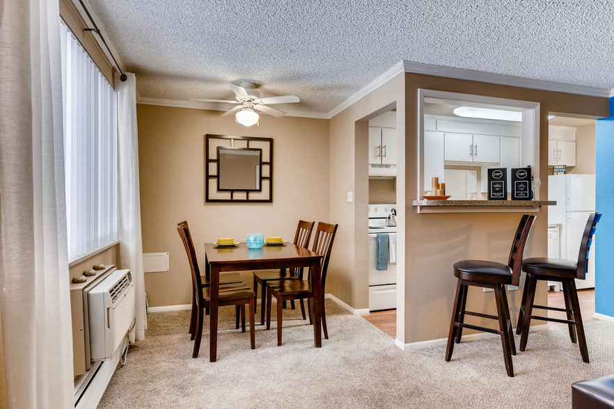 Carlisle on the Park | Denver, Co. Apartments - Carlisle on the Park Apartments