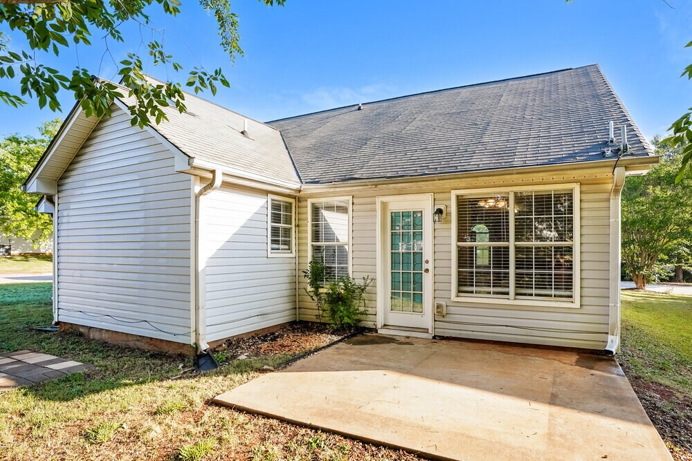 Building Photo - 1785 Neighborhood Walk