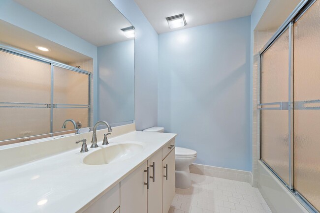 Building Photo - 2711 SW Egret Pond Cir