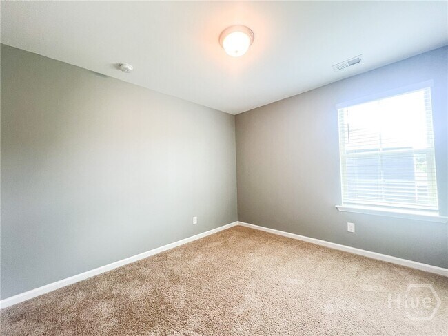 Building Photo - 70 Hazen Dr