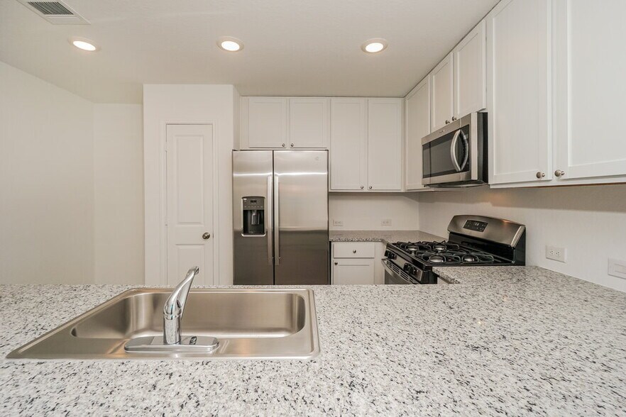 Building Photo - 14416 Penny Run