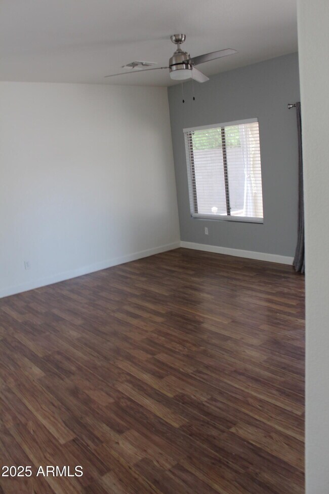 Building Photo - 25248 N 40th Ln
