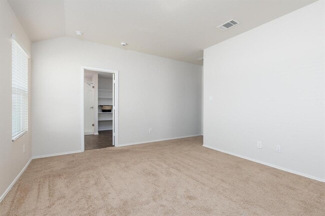 Building Photo - 105 Black Wolf Run