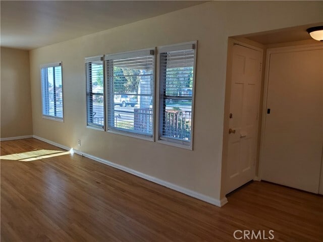 Building Photo - 544 Laurel Ave