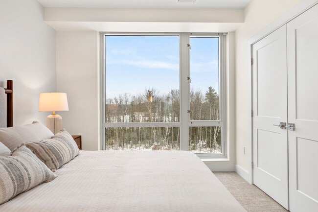 Building Photo - 1 US-1