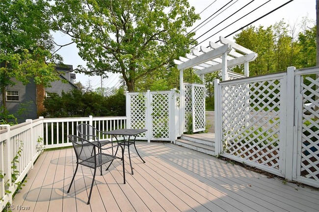 Building Photo - 232 Chagrin Blvd