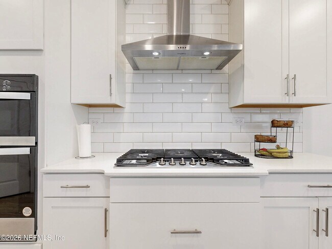 Building Photo - 401 Archstone Wy