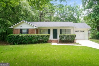 Building Photo - 7929 Mattie McCoy Ln