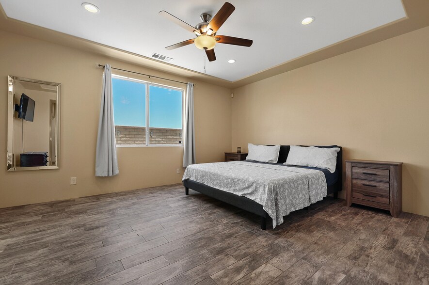 Building Photo - 47432 Harbour Lights Ln