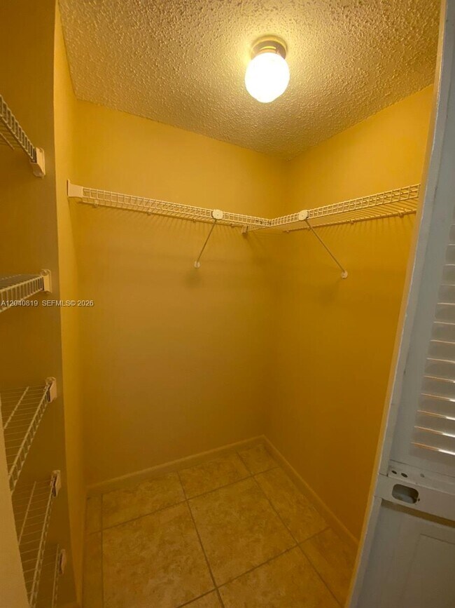 Building Photo - 1810 SW 81st Ave