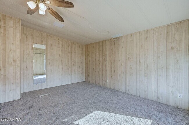 Building Photo - 17048 N 66th Terrace