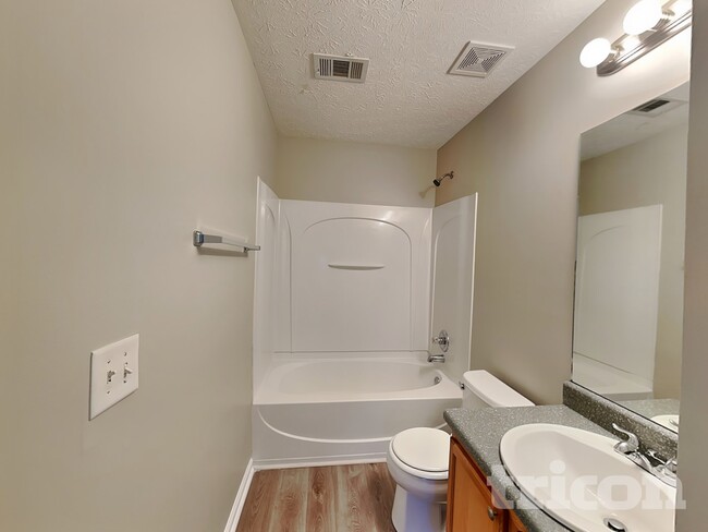 Building Photo - 135 Nacoochee Way