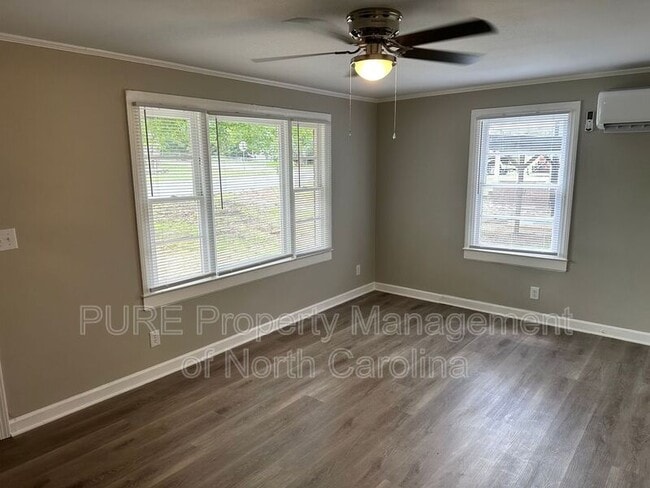 Building Photo - 108 Mendota Ave