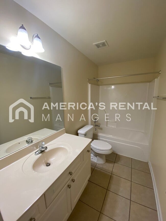 Building Photo - Townhome for rent in Pelham, AL! Available to View Now!
