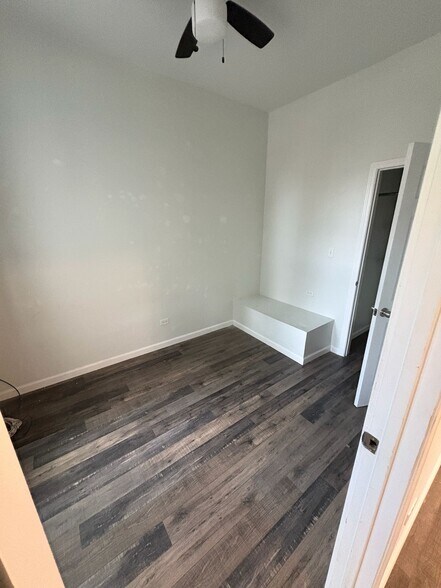 Building Photo - 1316 S Millard Ave
