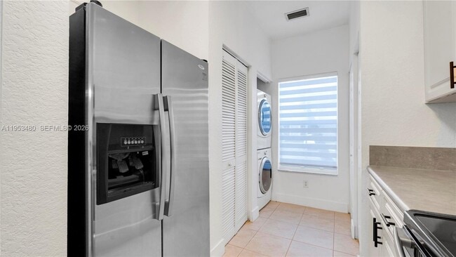 Building Photo - 4921 SW 140th Terrace