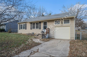 Building Photo - Cute 3 Bed 1 Bath Ranch Home in Raytown - ...