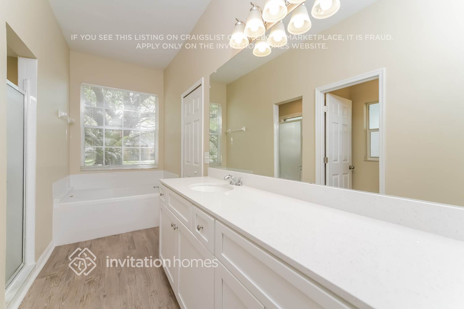 Building Photo - 106 Quiet Oak Ct