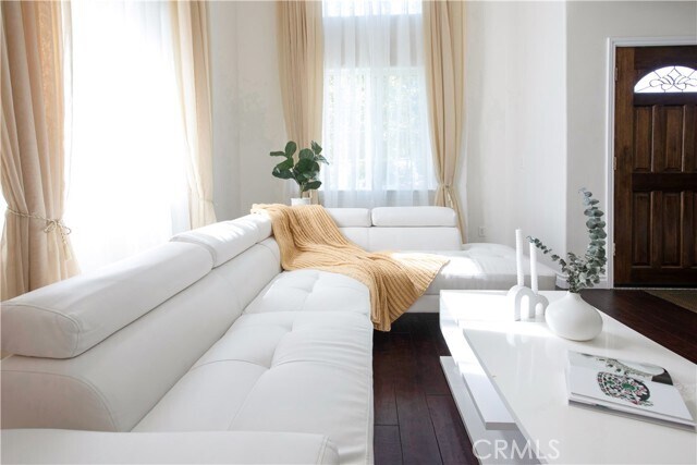 Building Photo - 3455 E Del Mar Blvd