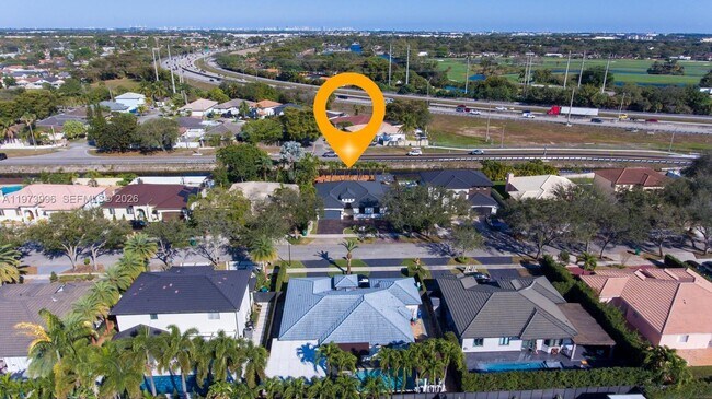 Building Photo - 16401 NW 77th Pl