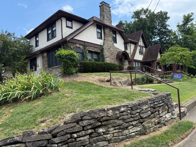 Building Photo - 3944 Marburg Ave