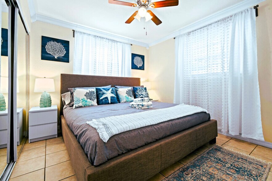 Building Photo - 3252 Florida Blvd