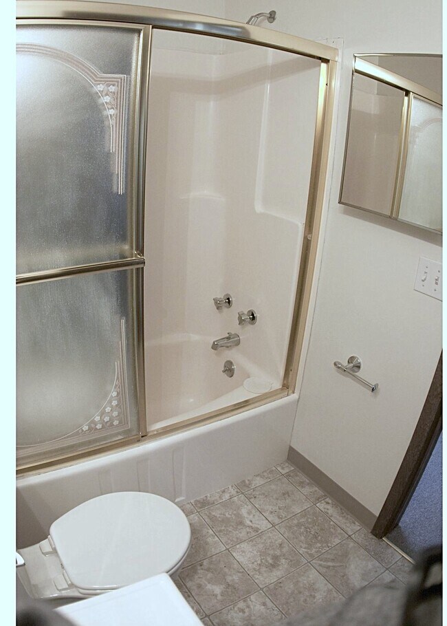 Building Photo - 2190 Robbins St