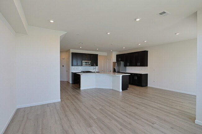 Building Photo - 2287 Ryegrass Ln