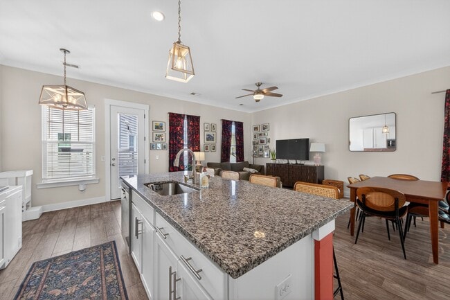 Building Photo - 4515 Summey Street