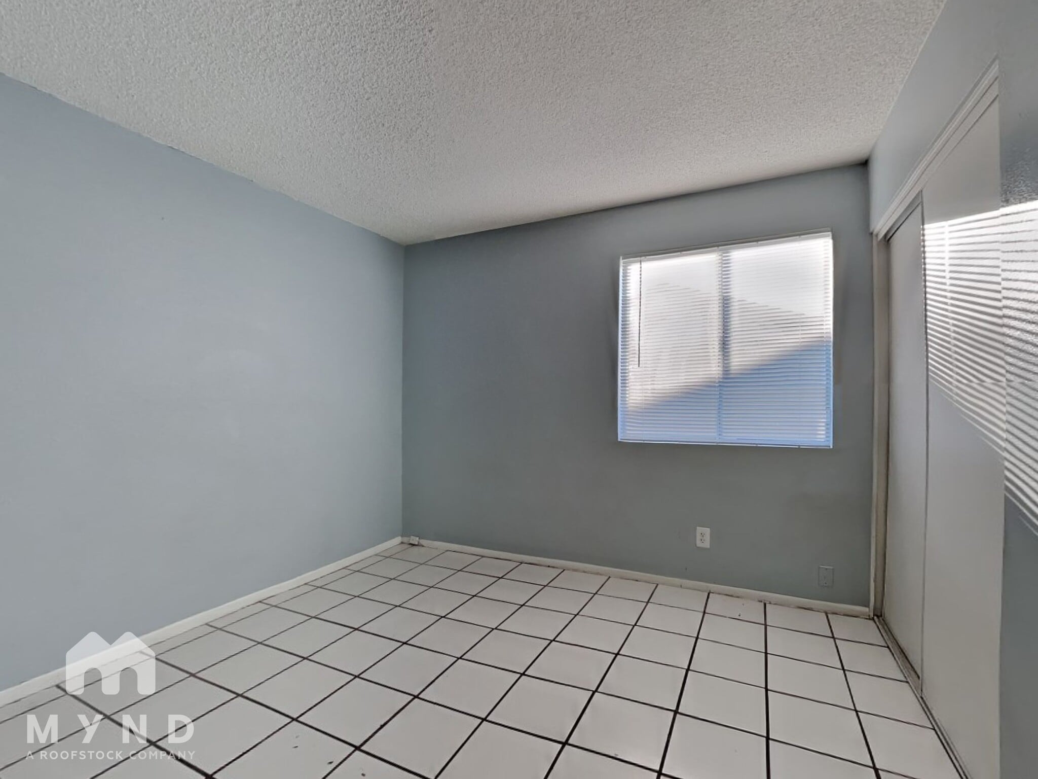 Building Photo - 1916 E Ardmore Dr