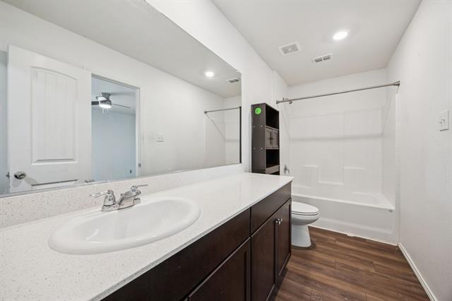 Building Photo - 14417 Cloudview Way