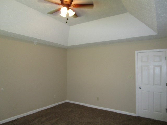 Building Photo - 1097 Trestle Dr