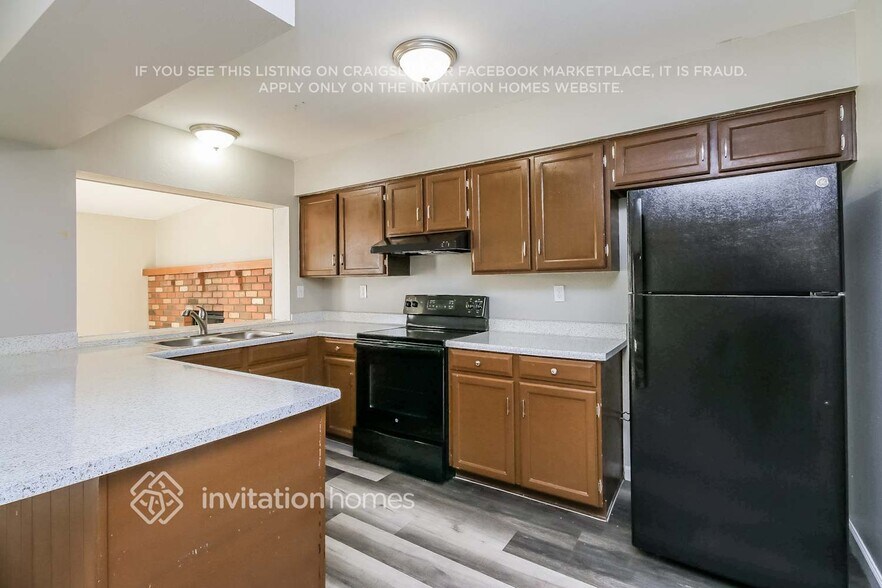 Building Photo - 1123 W Los Lagos Vista Cir