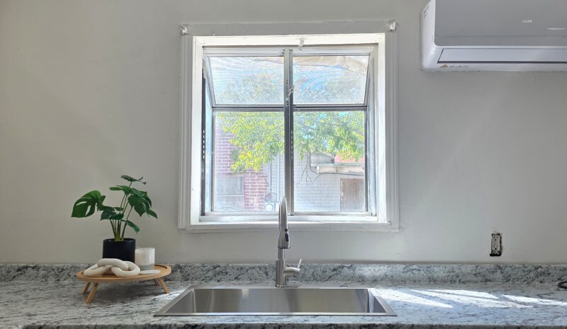 Building Photo - 104 W 22nd St