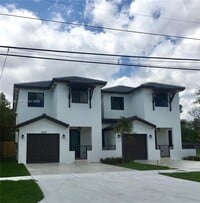 Building Photo - 3679 SW 69th Ave