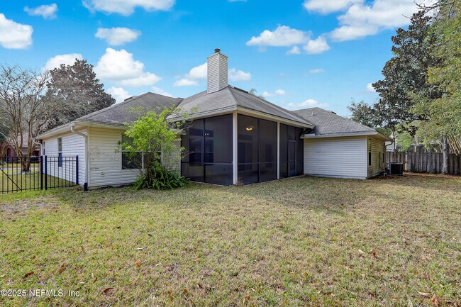 Building Photo - 749 Grand Parke Dr
