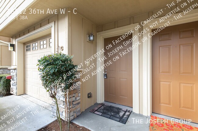 Building Photo - 18512 36th Ave W