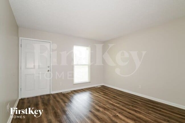 Building Photo - 6863 Foxbend Ct