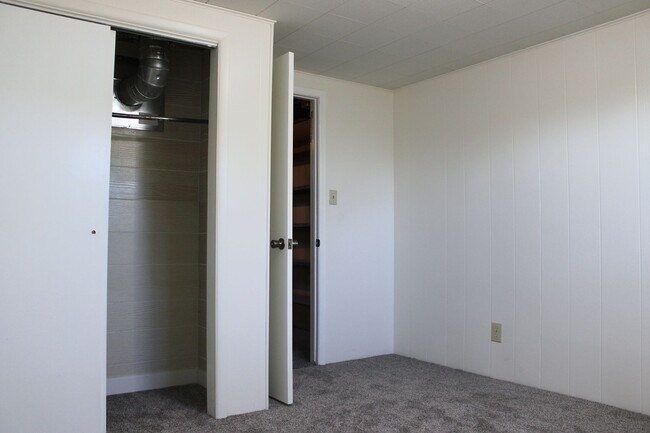 Building Photo - Newly Renovated 3 Bedroom, 1 Bath Duplex – in Lehi!