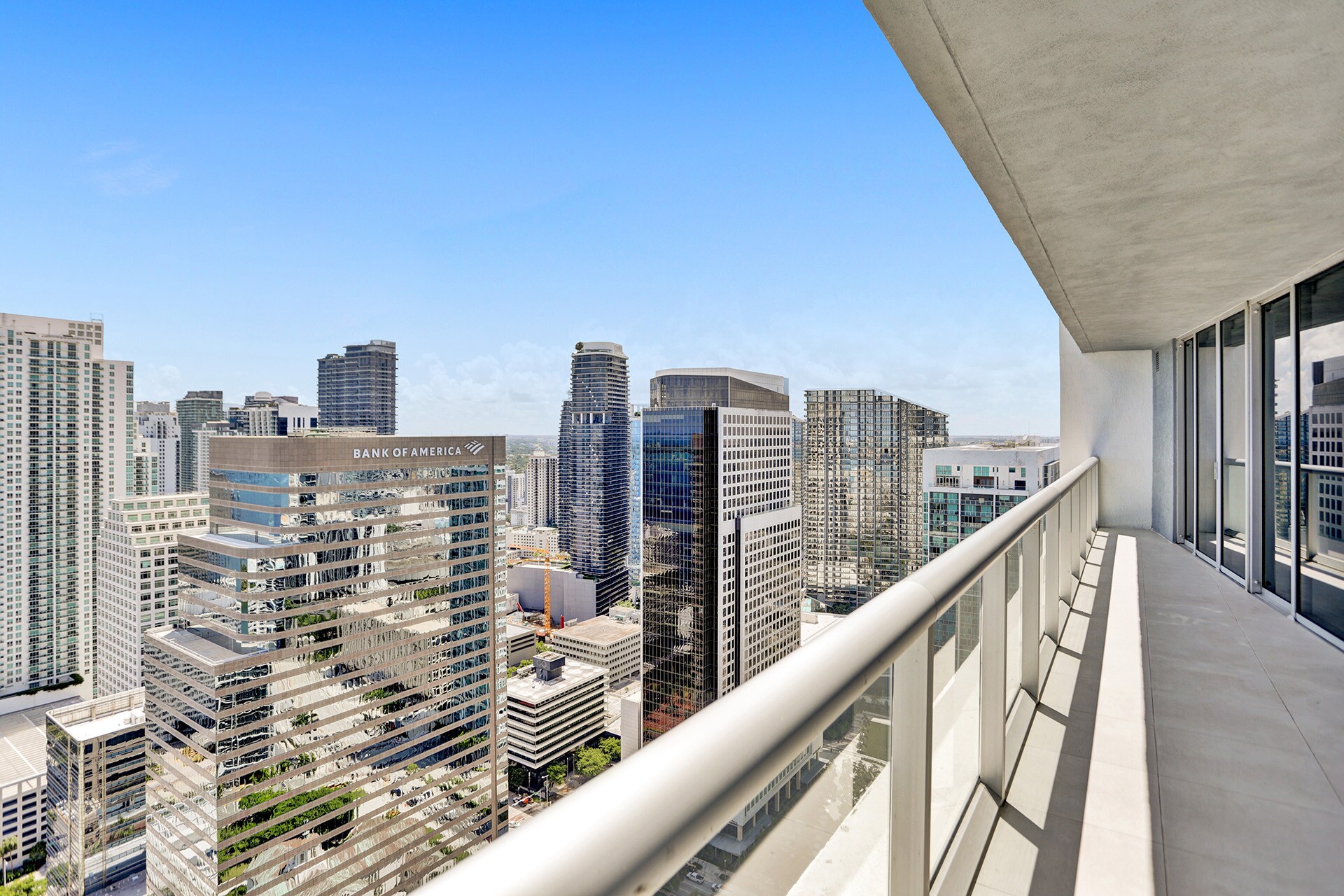 Building Photo - 495 Brickell Ave