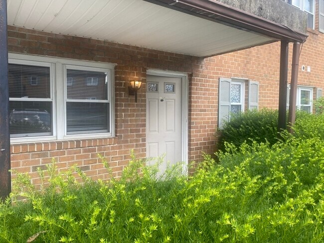 Primary Photo - 115 Miller Rd