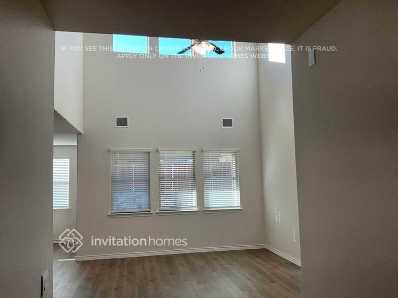 Building Photo - 7409 Mayplace Dr