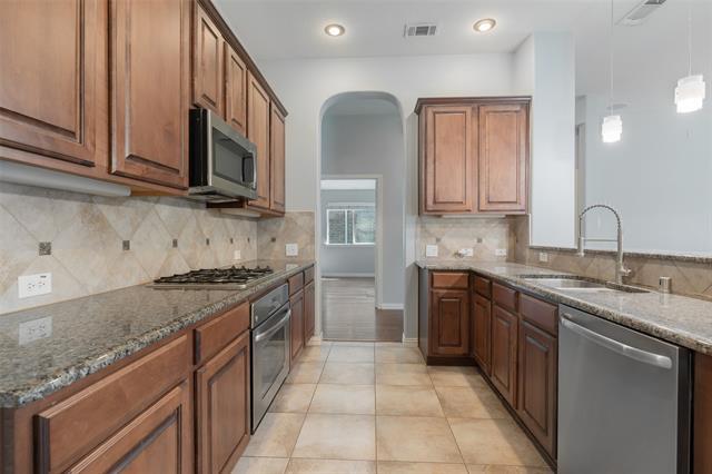 Building Photo - 2945 Mandalay Dr