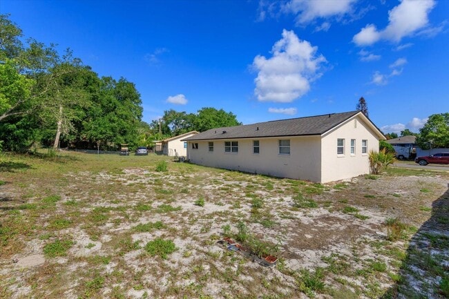 Building Photo - Charming 3-Bedroom Single-Family Home with Large Yard in Sanford — $1,697/month