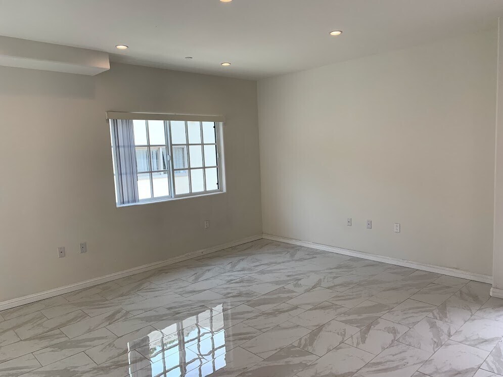 Building Photo - 1423 Franklin St