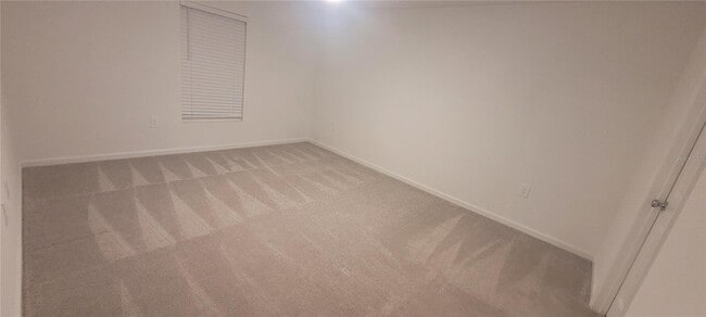 Building Photo - 2704 Pioneer Trl