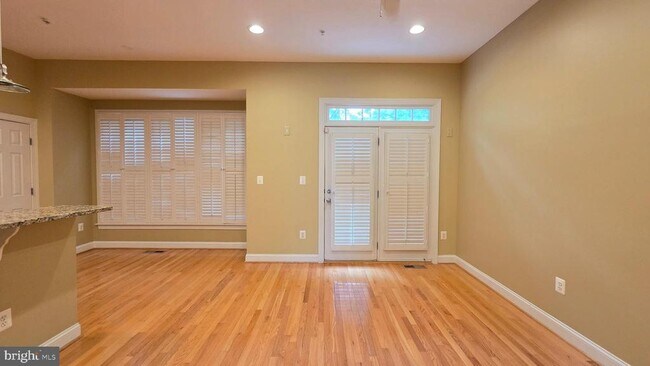 Building Photo - 3547 Goddard Way